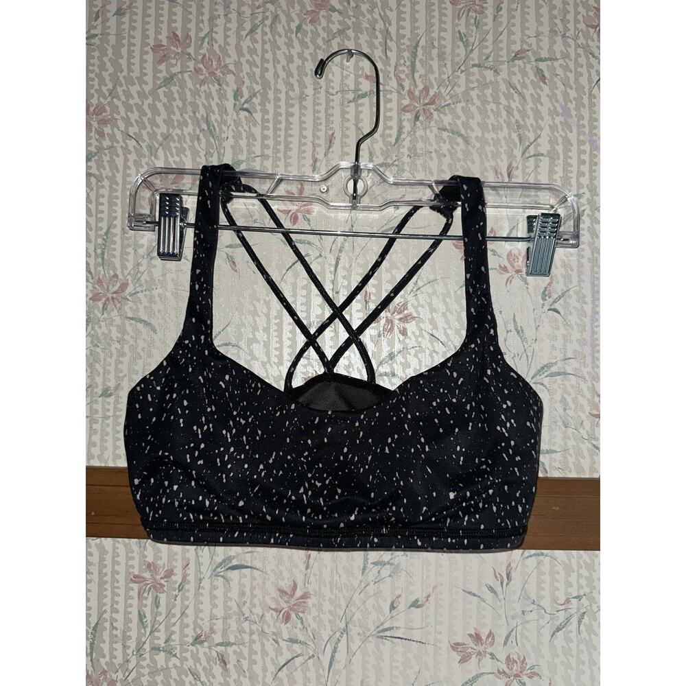 Lululemon Women's Sports Bra Size 6 Strappy Back (no padding)